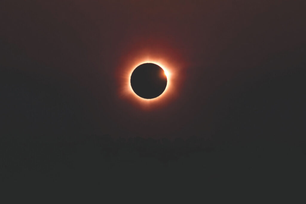 Solar Eclipse in Leo, 12 August 2026: the hour of revelation and release